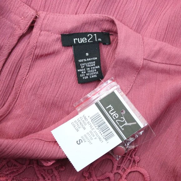 NWT Rue 21 Womens Small Crochet Boho Top - Picture 6 of 6